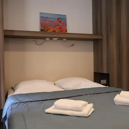 Mobilna Kucica Nika Kamp alanı Šimuni